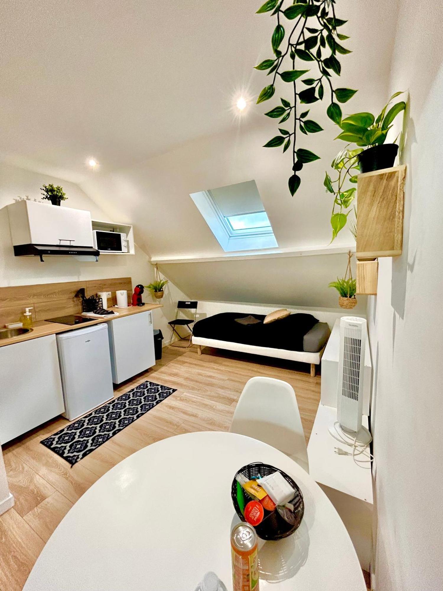 Malaka Home Anzin Экстерьер фото