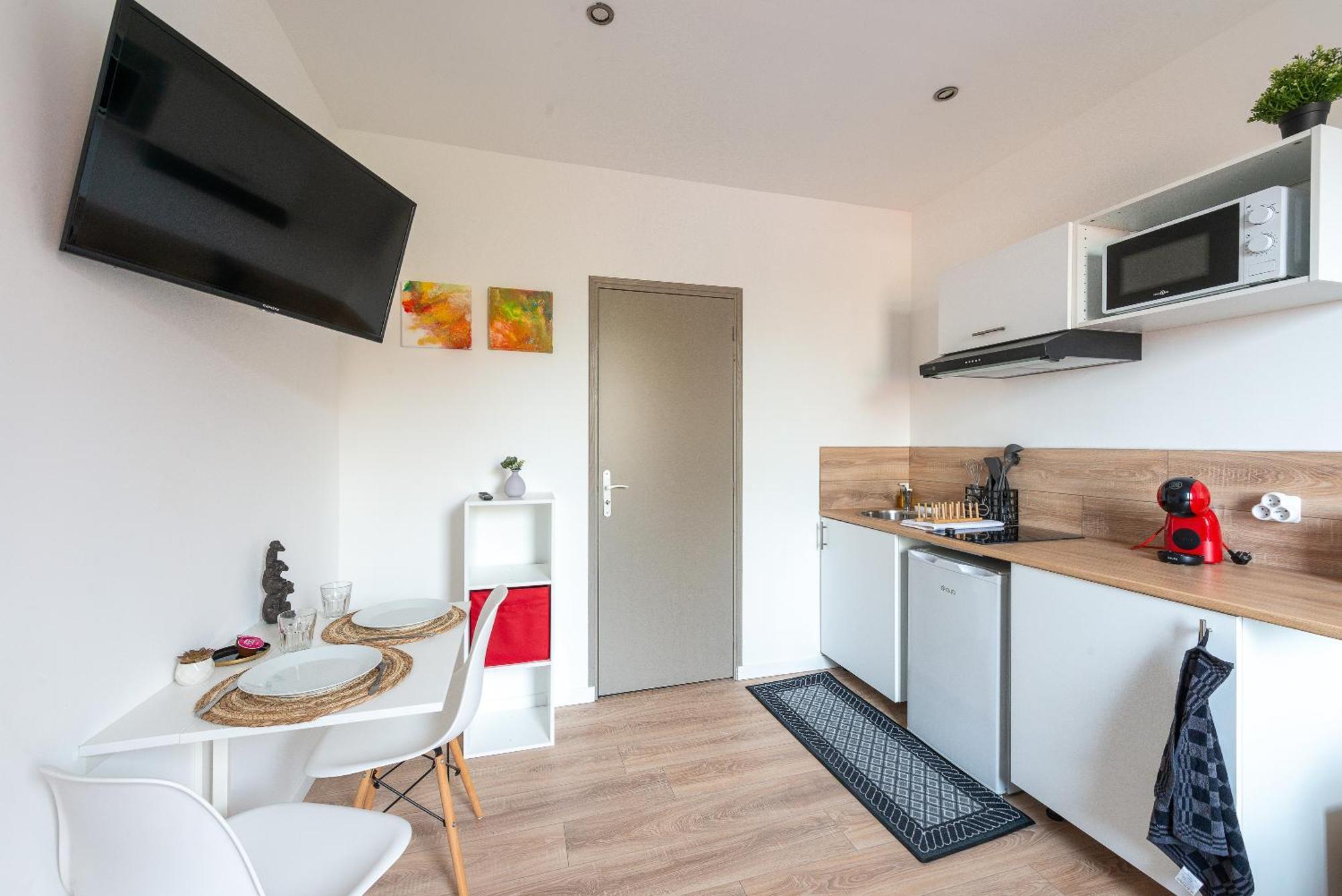 Malaka Home Anzin Экстерьер фото
